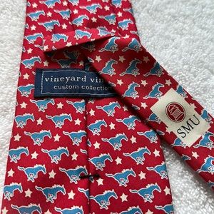 VINEYARD VINES COLLAB SMU MUSTANG TIE
